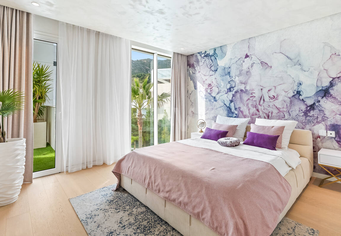 Exclusive South- Facing Penthouse w Palo Alto Marbella z widokiem na morze panoramiczne