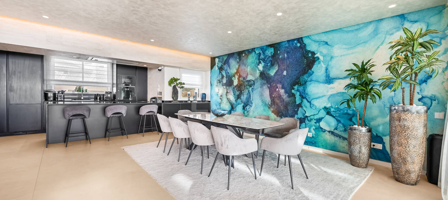 Exklusives, südlich ausgerichtetes Penthouse in Palo Alto Marbella mit Panoramablick auf das Meer