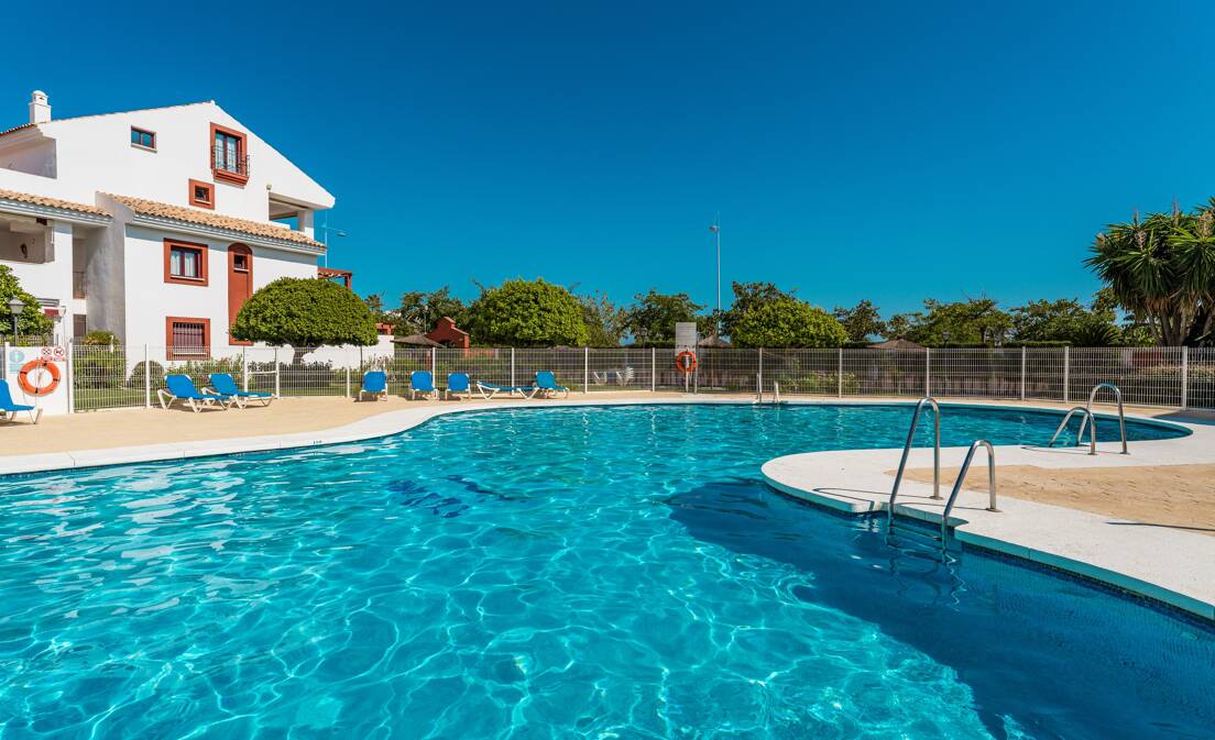 Erdgeschosswohnung in San Pedro nur Schritte vom Strand entfernt