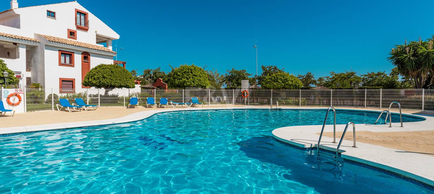 Erdgeschosswohnung in San Pedro nur Schritte vom Strand entfernt