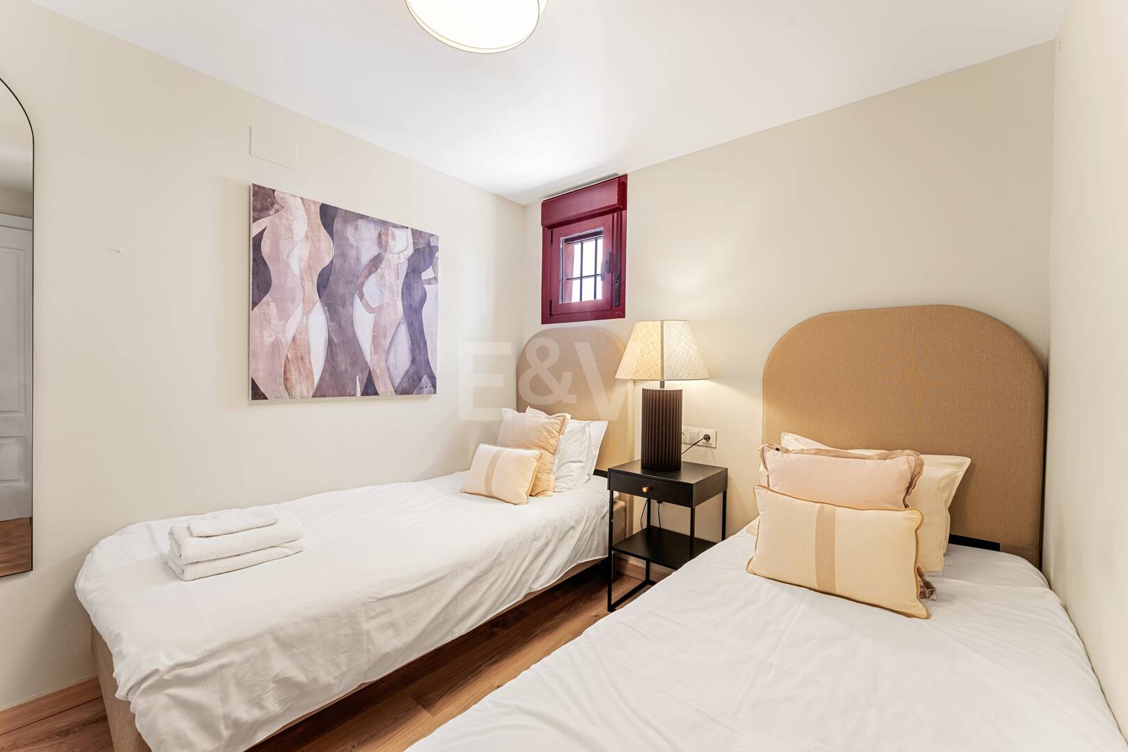 Nowoczesny Apartament Schody od plaży w Gated Community