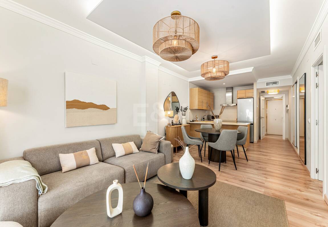 Moderne Wohnung Schritte vom Strand in geschlossener Wohnanlage