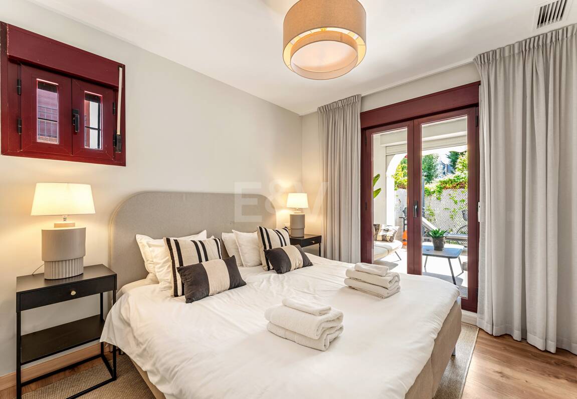 Moderne Wohnung Schritte vom Strand in geschlossener Wohnanlage