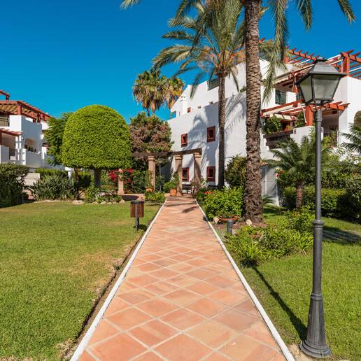 Erdgeschosswohnung in San Pedro nur Schritte vom Strand entfernt