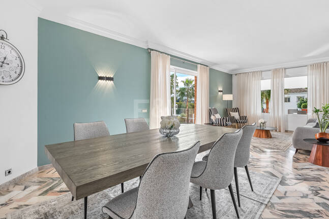 Boutique-Style Luxury Residence in El Paraíso Alto, Benahavís, Marbella for Long-term Rent – 8 Bedrooms, Exceptional Outdoor Living