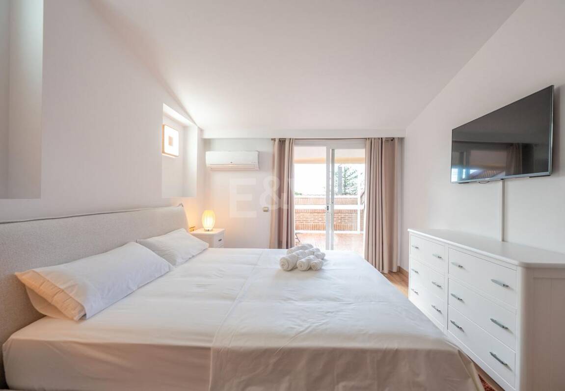 Boutique-Style Luxury Residence in El Paraíso Alto, Benahavís, Marbella for Long-term Rent – 8 Bedrooms, Exceptional Outdoor Living