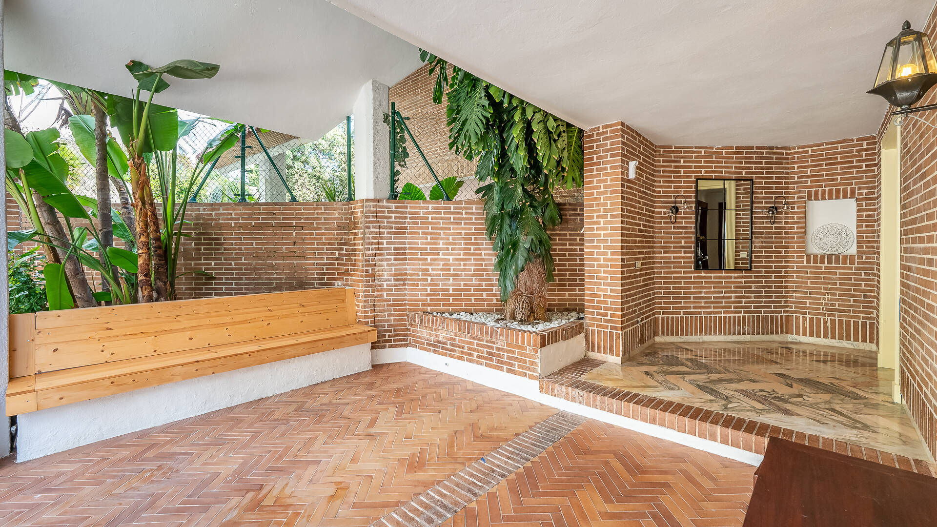 Boutique-Style Luxury Residence in El Paraíso Alto, Benahavís, Marbella for Long-term Rent – 8 Bedrooms, Exceptional Outdoor Living