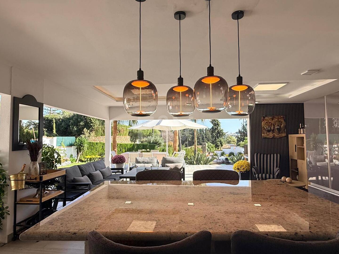 Boutique-Style Luxury Residence in El Paraíso Alto, Benahavís, Marbella for Long-term Rent – 8 Bedrooms, Exceptional Outdoor Living