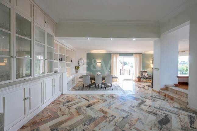 Boutique-Style Luxury Residence in El Paraíso Alto, Benahavís, Marbella for Long-term Rent – 8 Bedrooms, Exceptional Outdoor Living