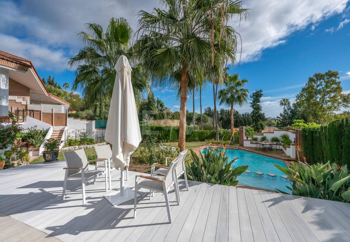 Boutique-Style Luxury Residence in El Paraíso Alto, Benahavís, Marbella for Long-term Rent – 8 Bedrooms, Exceptional Outdoor Living