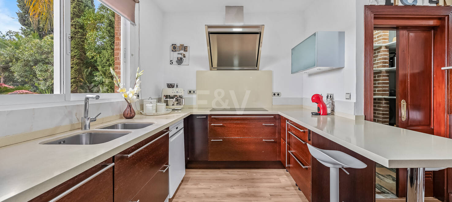 Villa à louer en Benahavis