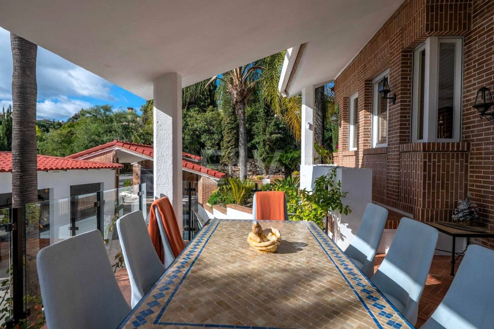 Boutique-Style Luxury Residence in El Paraíso Alto, Benahavís, Marbella for Long-term Rent – 8 Bedrooms, Exceptional Outdoor Living