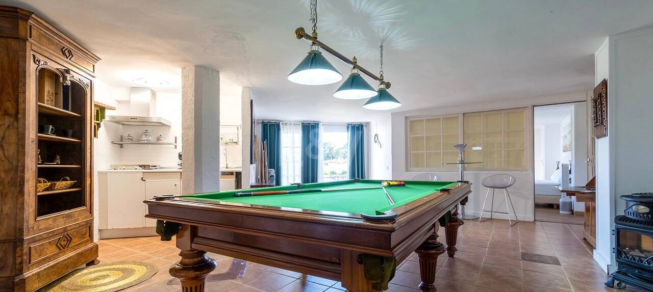 Villa à louer en Benahavis