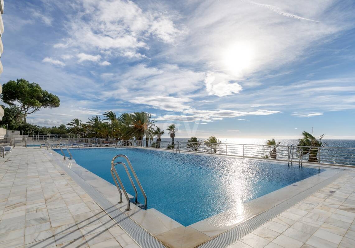 Beachfront Apartment Z bezpośrednim dostępem do promenady w Premium Residential Complex
