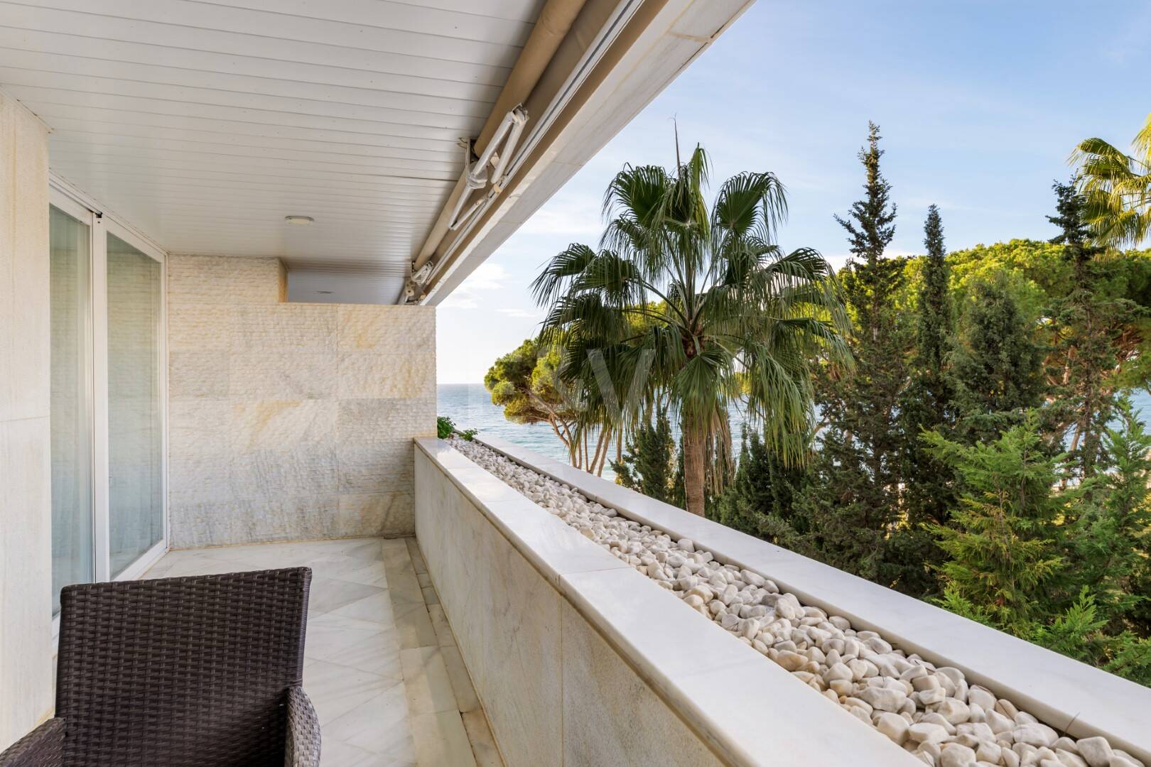 Apartamento frente al mar con acceso directo al paseo marítimo en complejo residencial premium