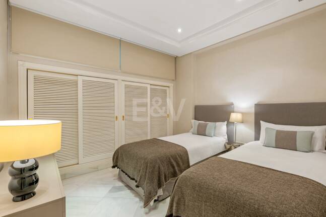 Apartamento frente al mar con acceso directo al paseo marítimo en complejo residencial premium