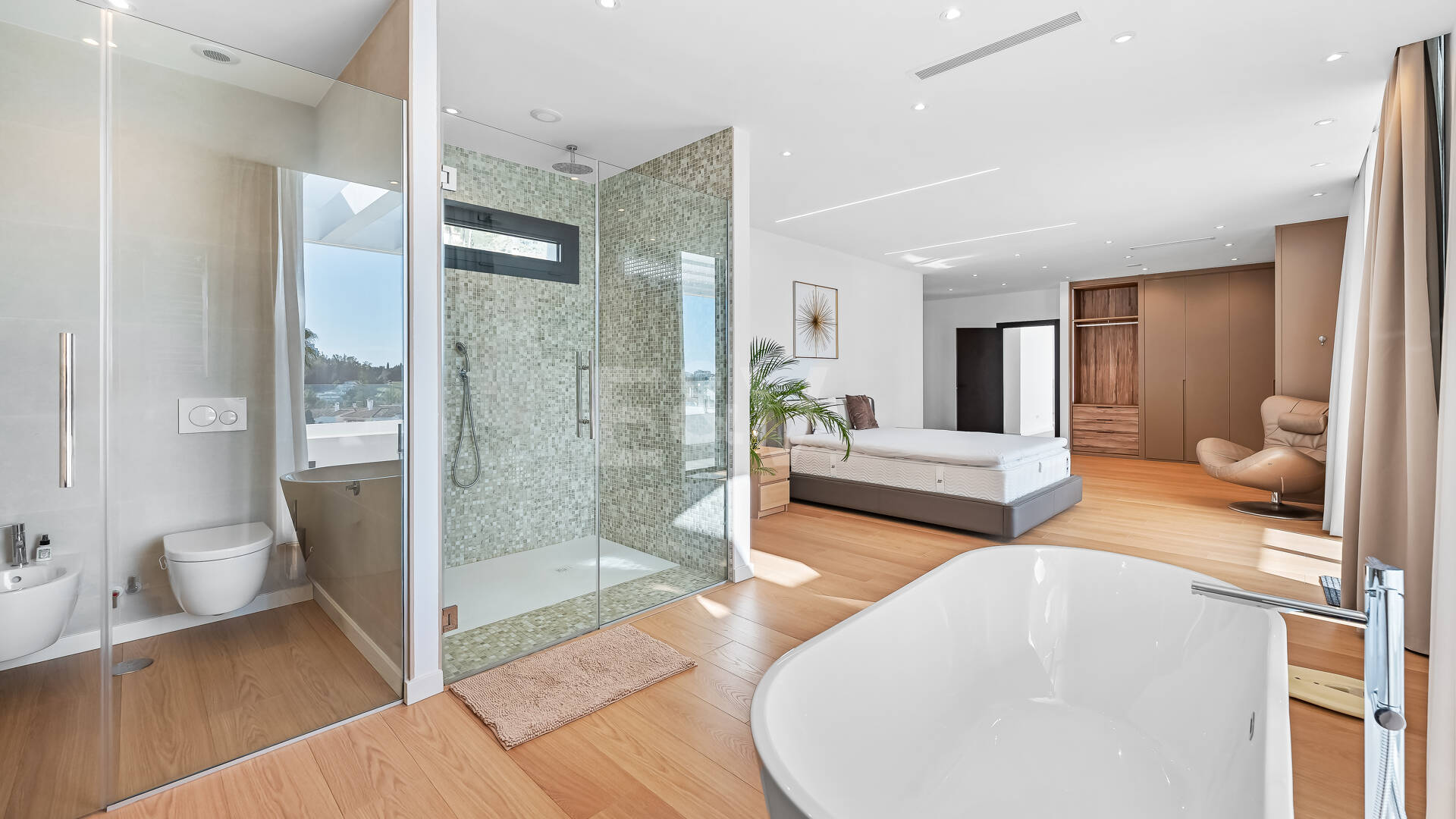 Villa moderne en emplacement privilégié avec retraite de bien-être privé et garage à six voitures