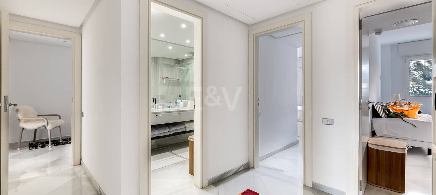 Luxury 3-bedroom apartment in Don Gonzalo, Golden Mile, Marbella – Long-term rental