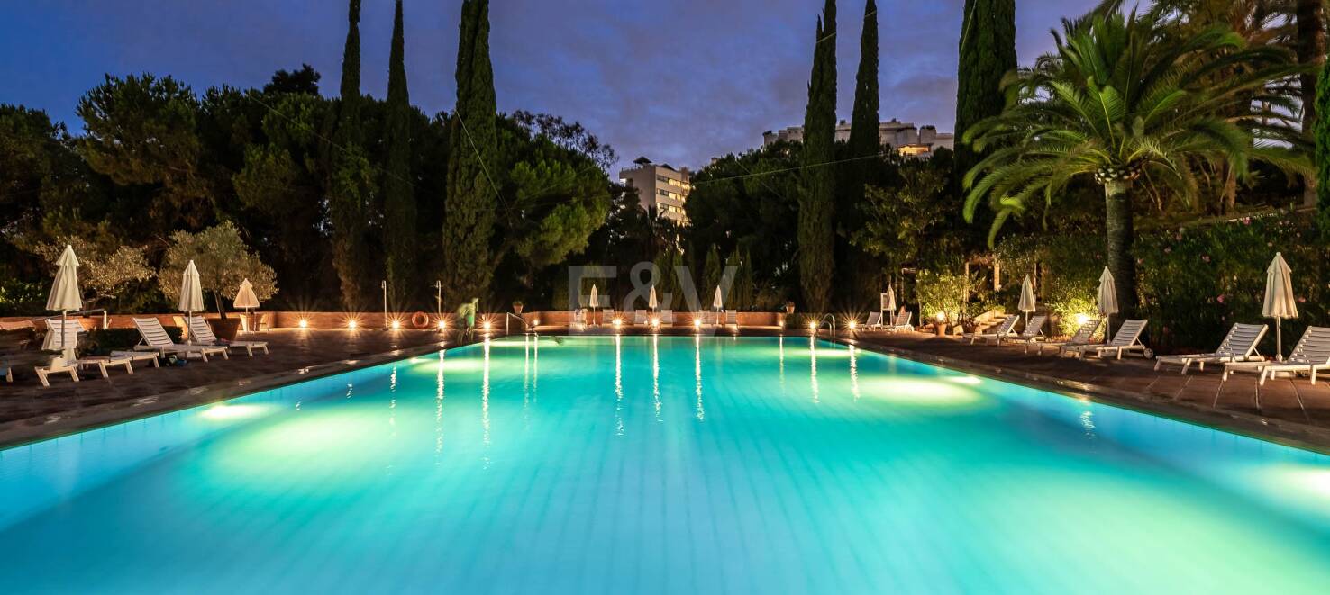 Luxury 3-bedroom apartment in Don Gonzalo, Golden Mile, Marbella – Long-term rental