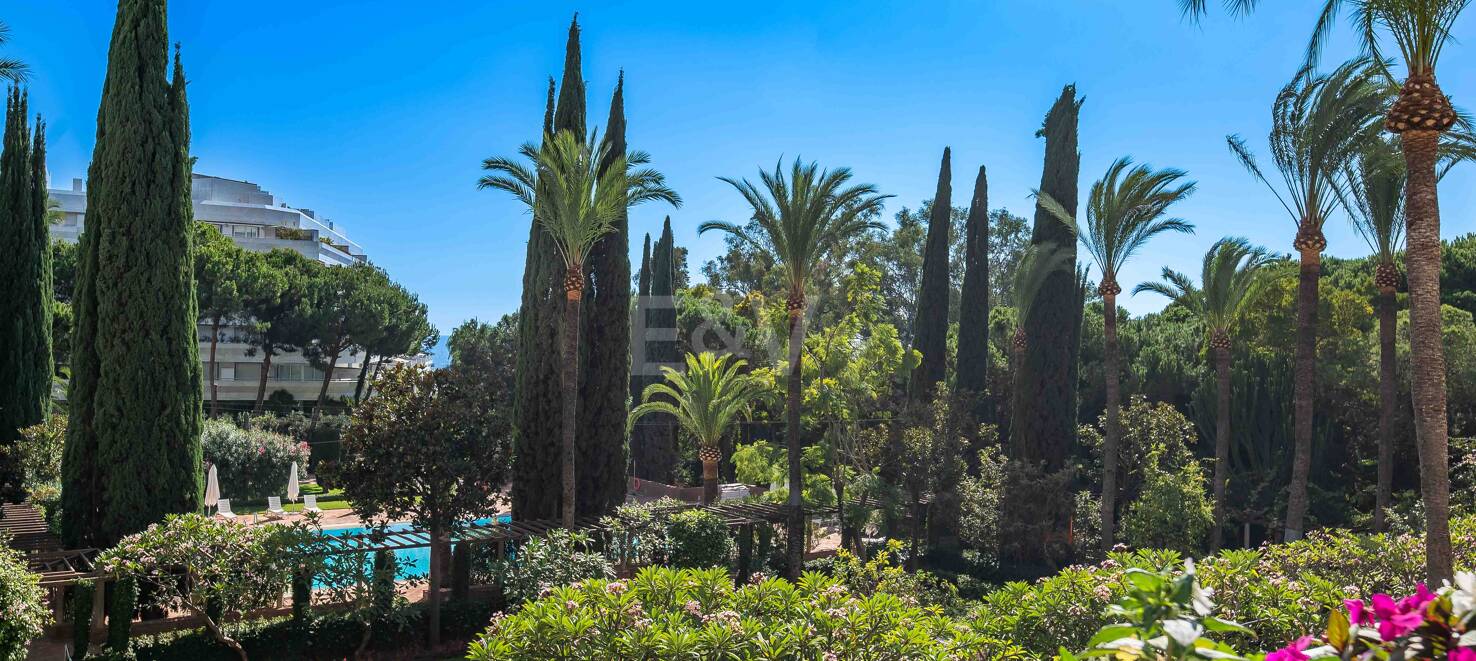 Luxury 3-bedroom apartment in Don Gonzalo, Golden Mile, Marbella – Long-term rental