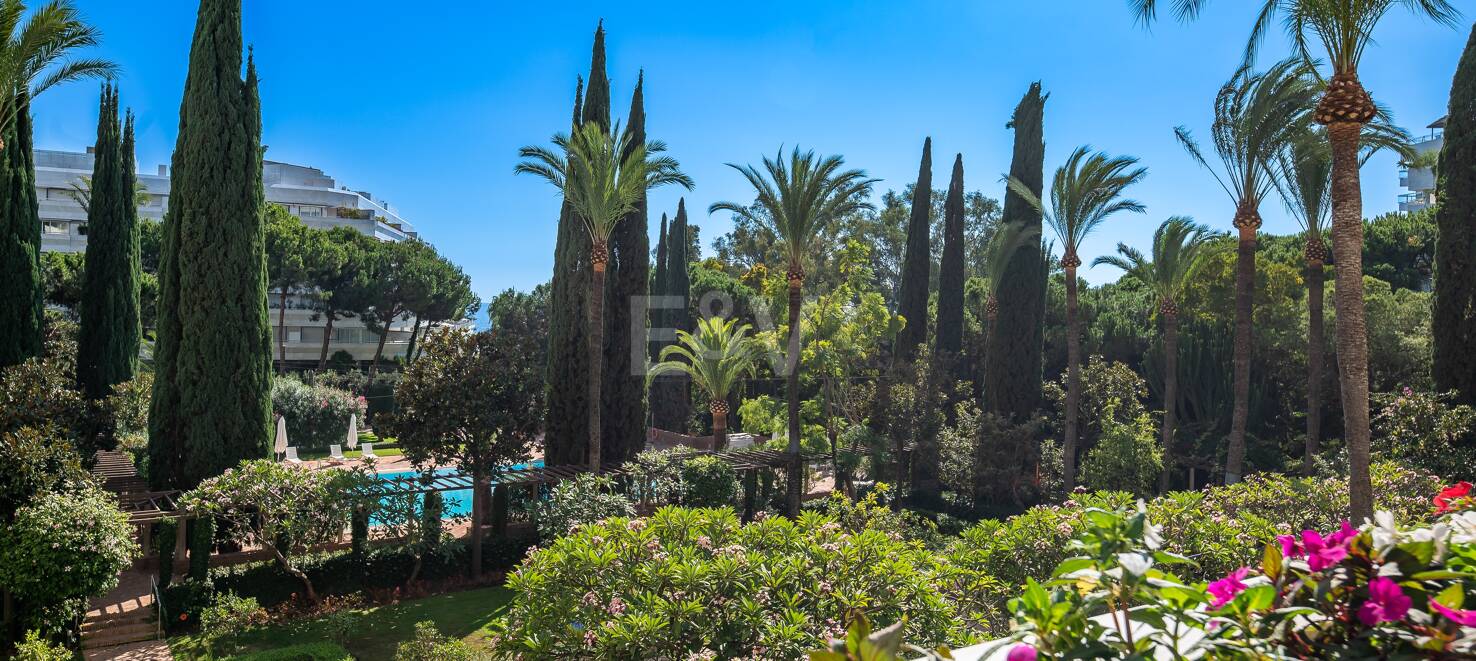 Luxury 3-bedroom apartment in Don Gonzalo, Golden Mile, Marbella – Long-term rental