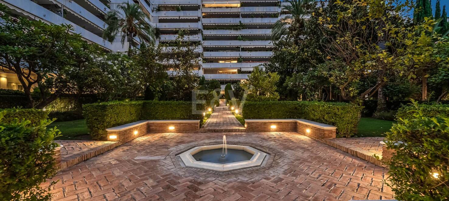 Luxury 3-bedroom apartment in Don Gonzalo, Golden Mile, Marbella – Long-term rental