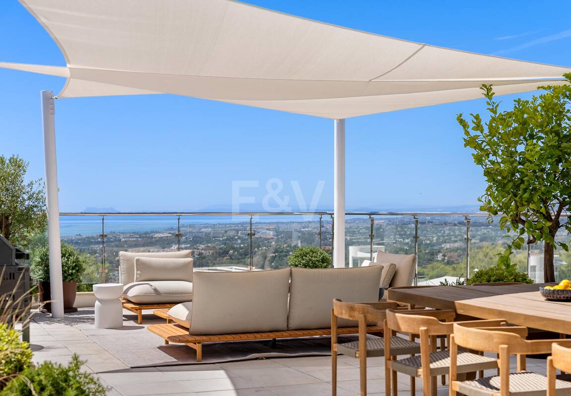Moderne Doppelhaushälfte mit Meerblick und privatem Pool in Meisho Hills, Sierra Blanca
