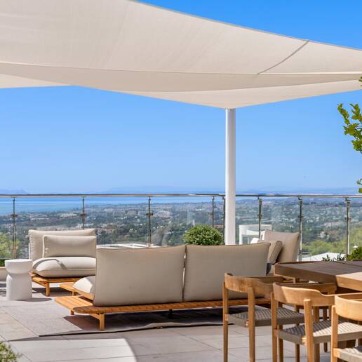 Résidence semi-détachée de style contemporain avec vue sur la mer et piscine privée à Meisho Hills, Sierra Blanca