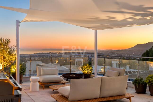 Moderne Doppelhaushälfte mit Meerblick und privatem Pool in Meisho Hills, Sierra Blanca