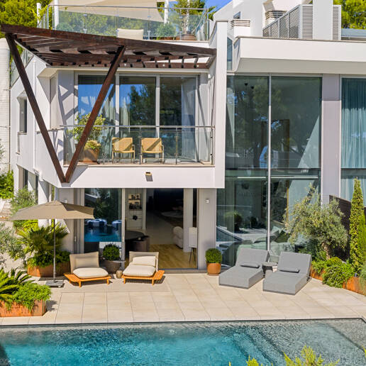 Résidence semi-détachée de style contemporain avec vue sur la mer et piscine privée à Meisho Hills, Sierra Blanca