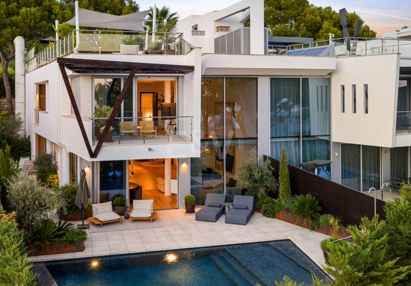 Moderne Doppelhaushälfte mit Meerblick und privatem Pool in Meisho Hills, Sierra Blanca