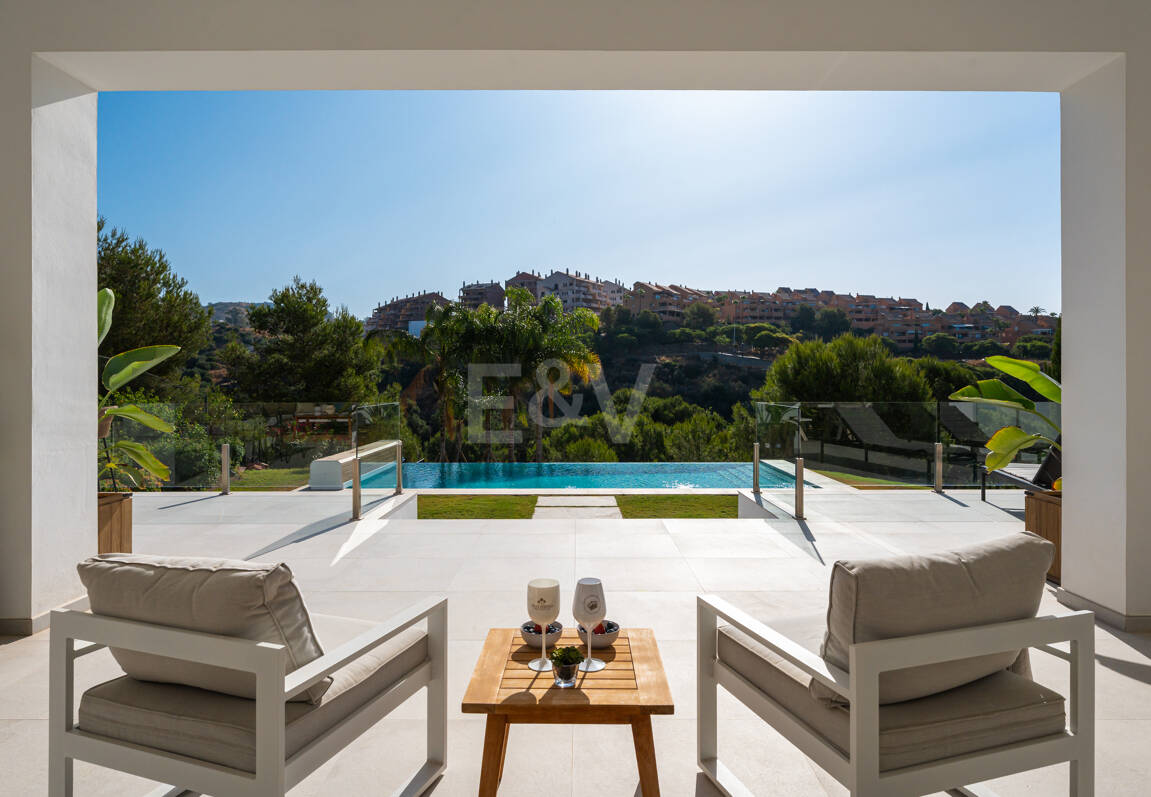 Villa Andrea Frontline Golf samtida mästerverk