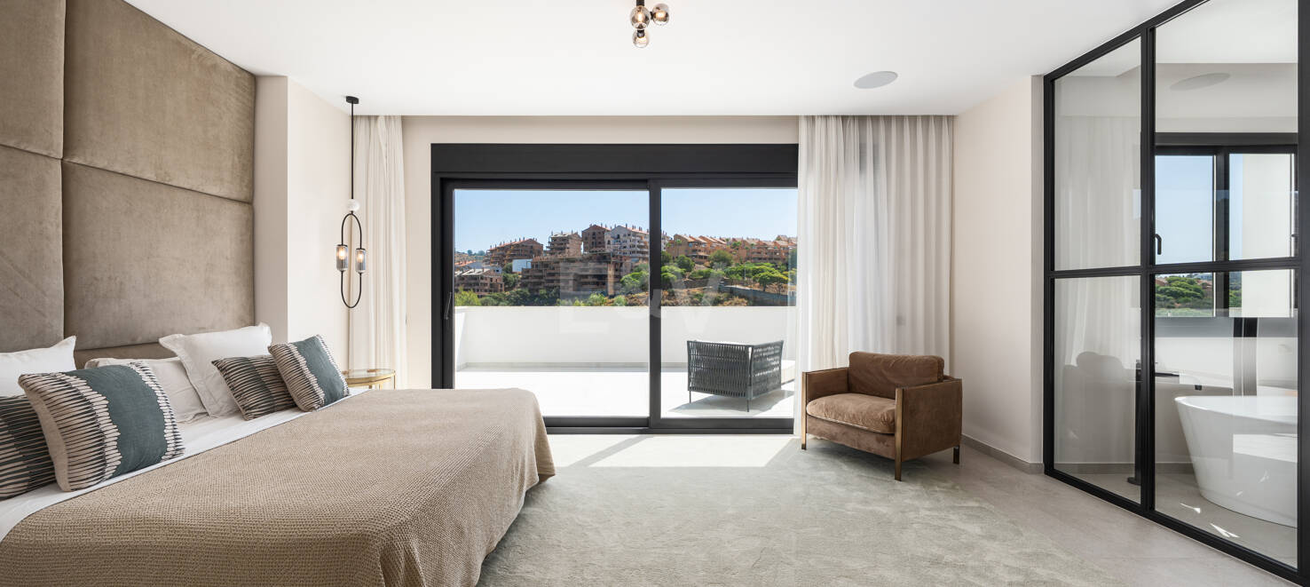 Villa Andrea - Obra maestra contemporánea frente al golf