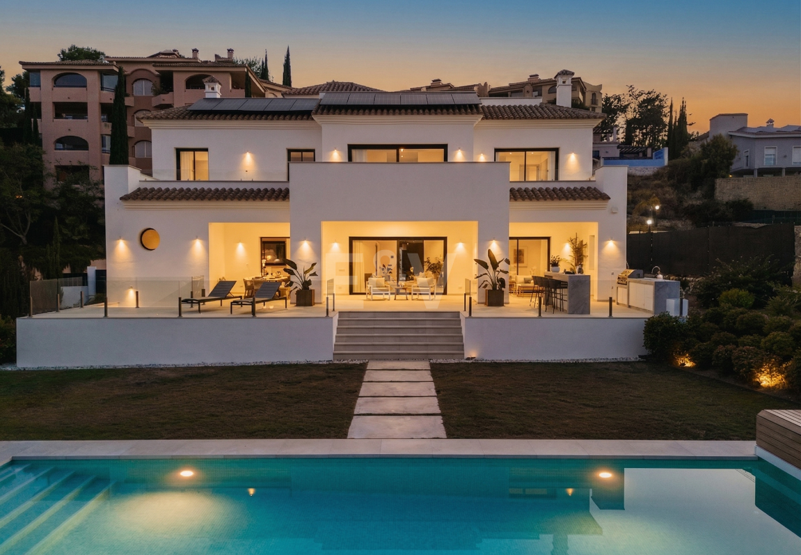 Villa Andrea - Obra maestra contemporánea frente al golf