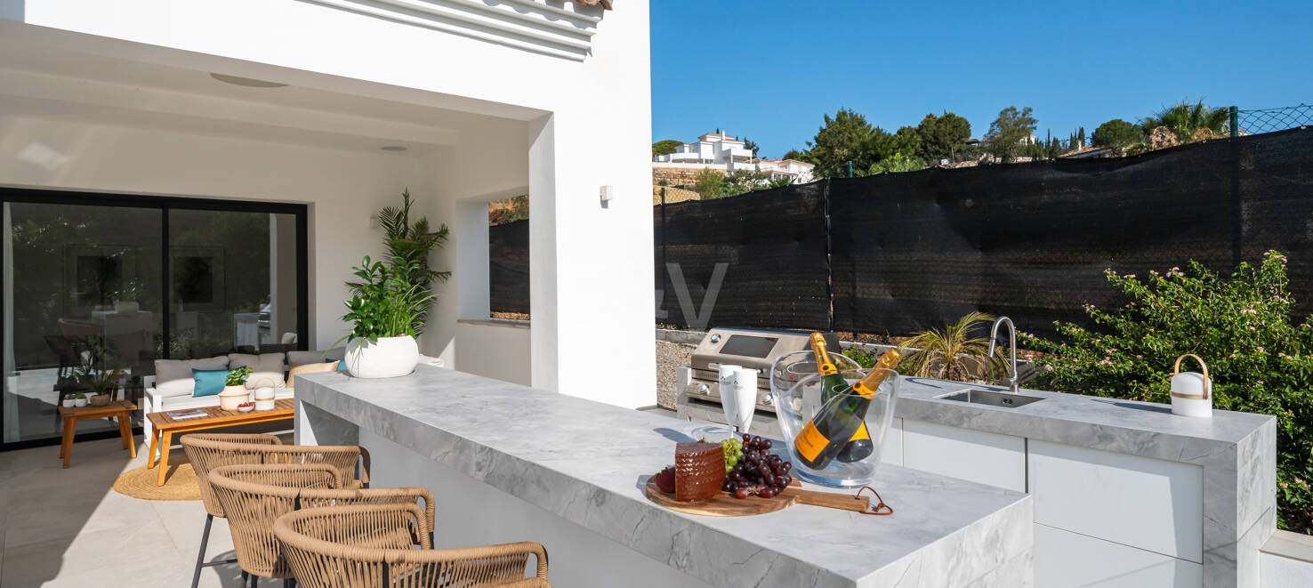 Villa Andrea - Obra maestra contemporánea frente al golf