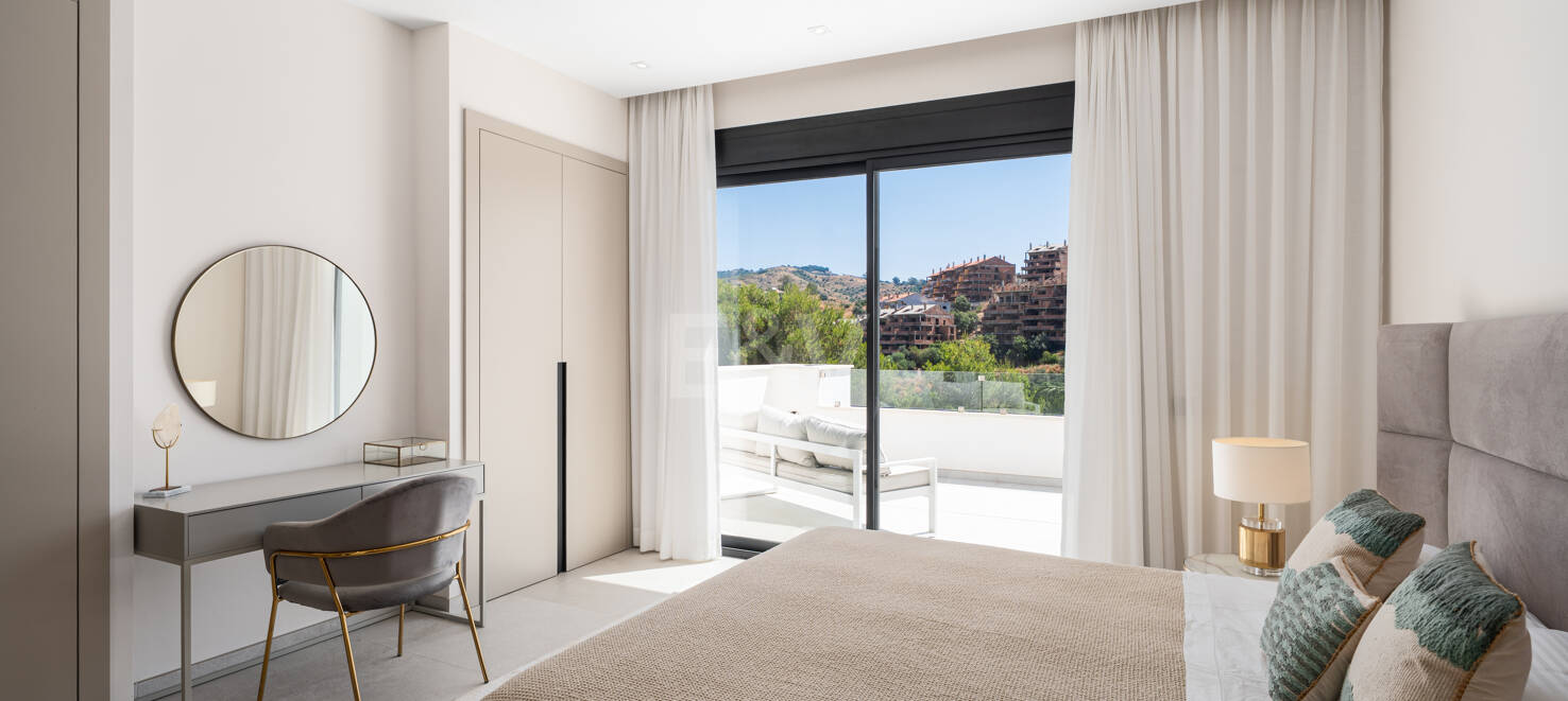 Villa Andrea - Obra maestra contemporánea frente al golf