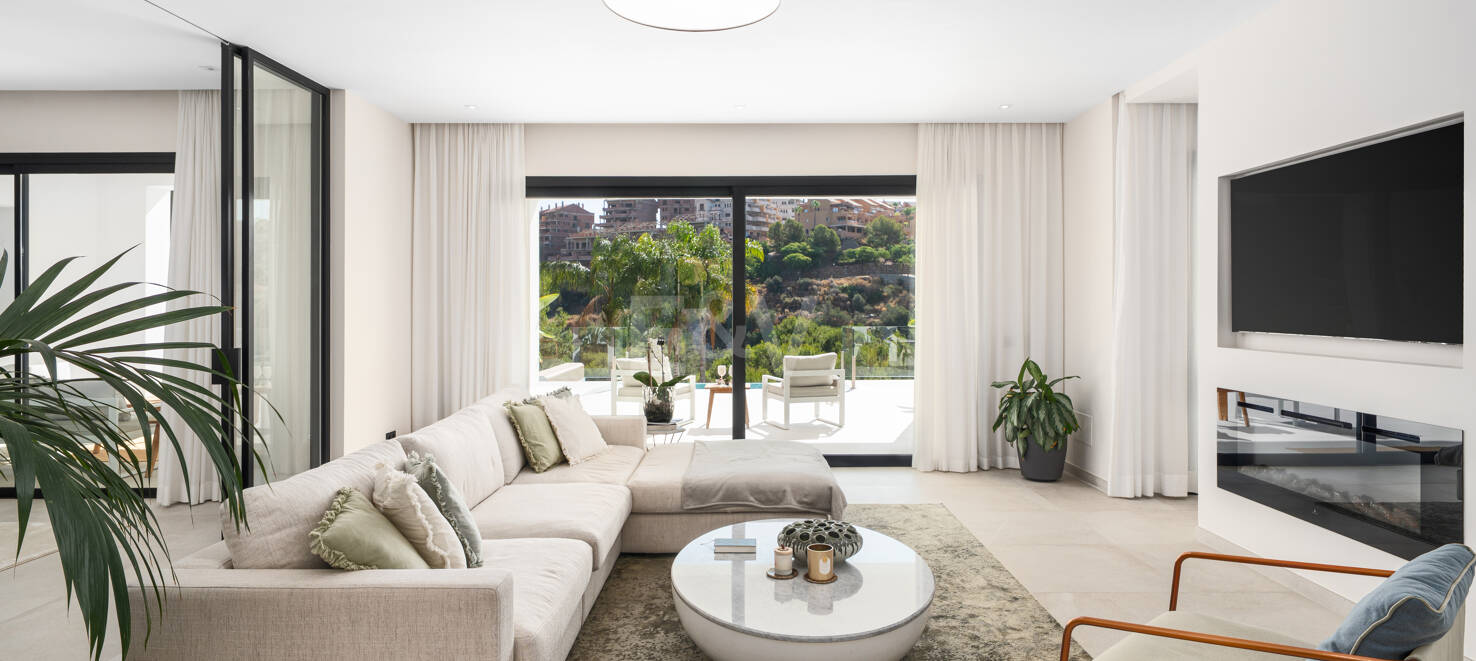 Villa Andrea - Obra maestra contemporánea frente al golf