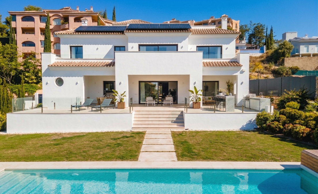 Villa Andrea - Frontline Golf Contemporary Masterpiece