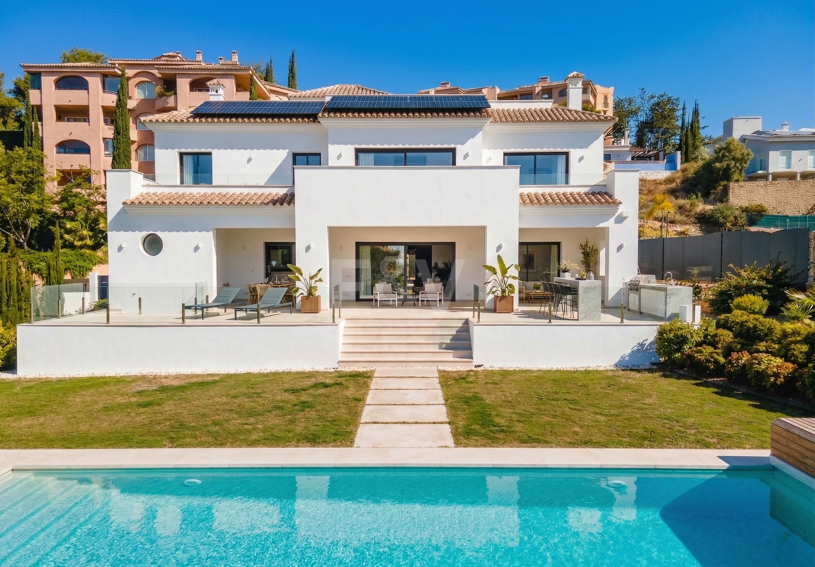 Villa Andrea - Obra maestra contemporánea frente al golf