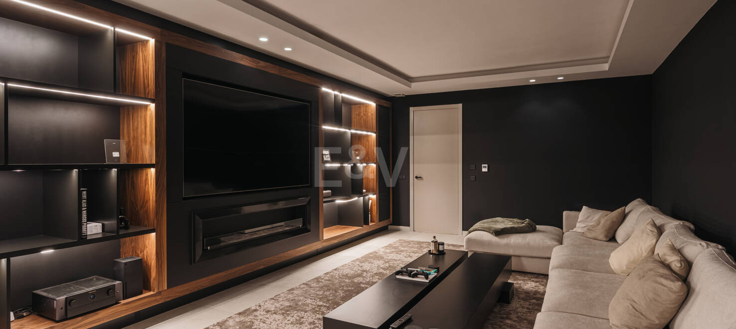 Villa Andrea - Obra maestra contemporánea frente al golf