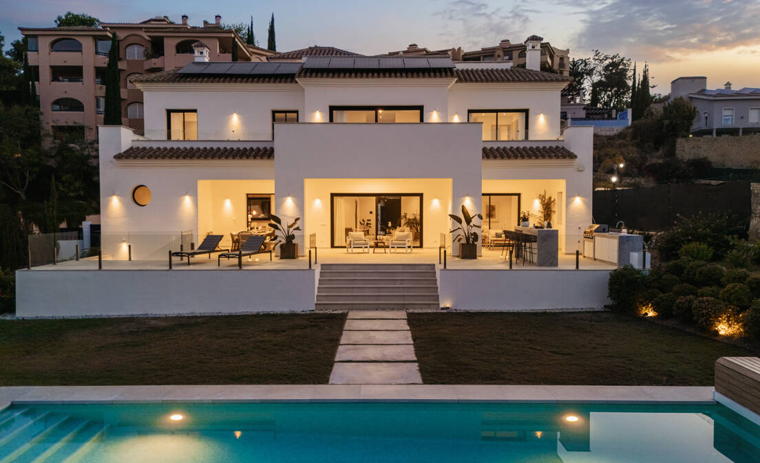 Villa Andrea - Obra maestra contemporánea frente al golf