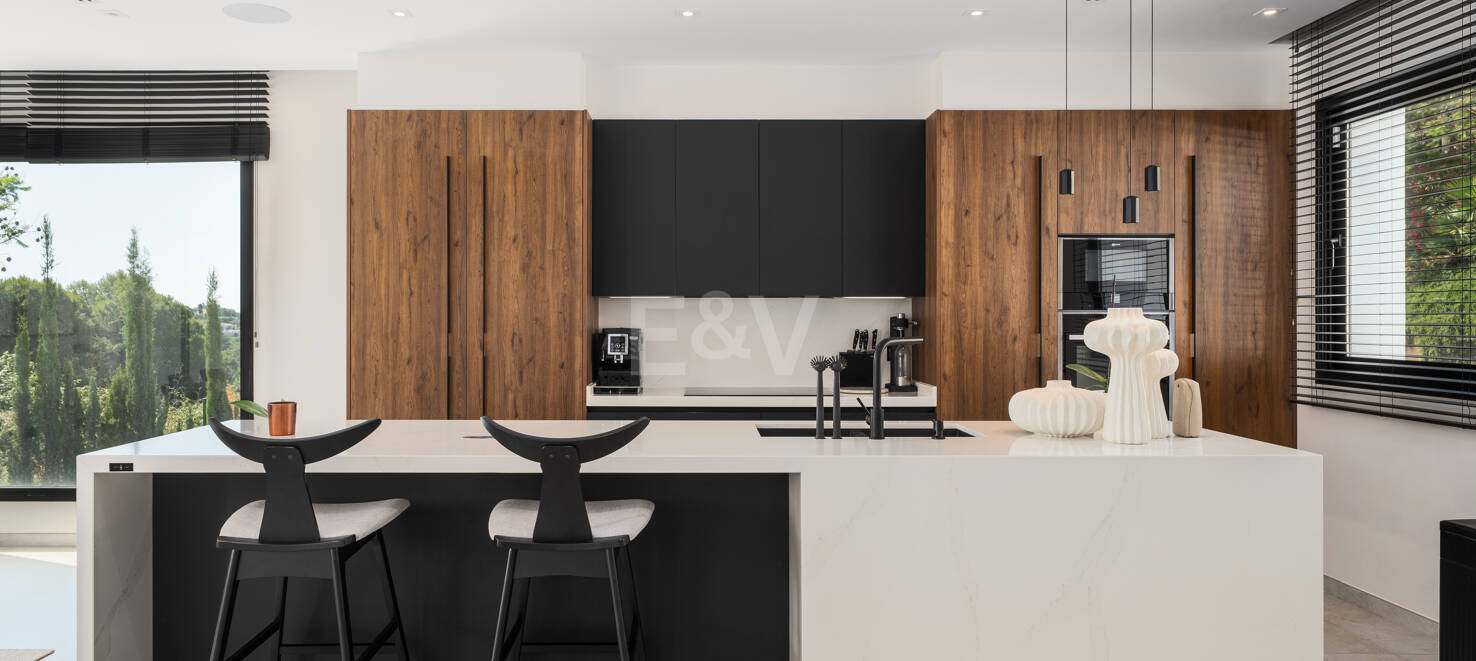 Villa Andrea - Obra maestra contemporánea frente al golf