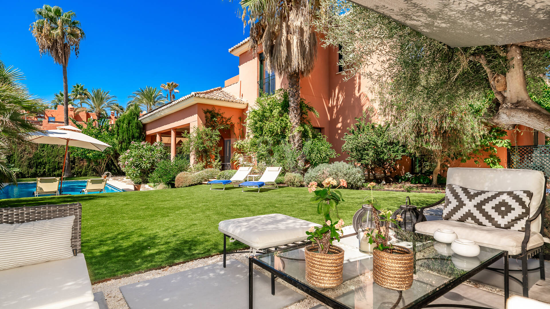 Elegant Independent Villa in Altos de Hotel Puente Romano – Marbella Golden Mile available for Medium and Long-Term Rent