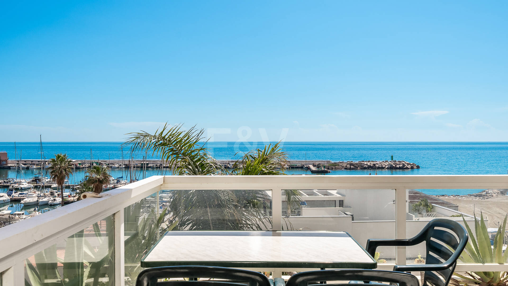 Apartament na sprzedaż w Beach Side Golden Mile, Marbella Golden Mile