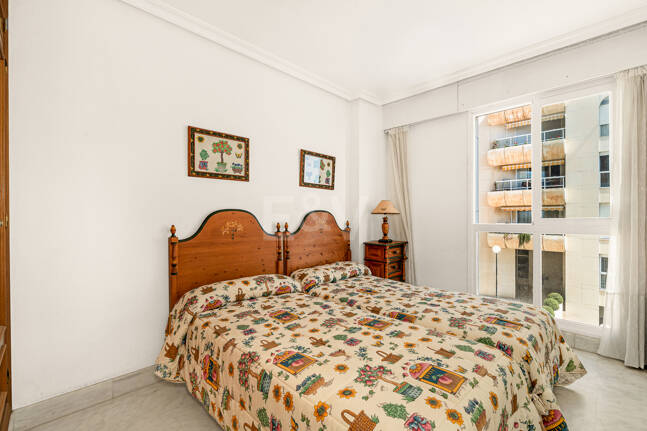 Apartament na sprzedaż w Beach Side Golden Mile, Marbella Golden Mile