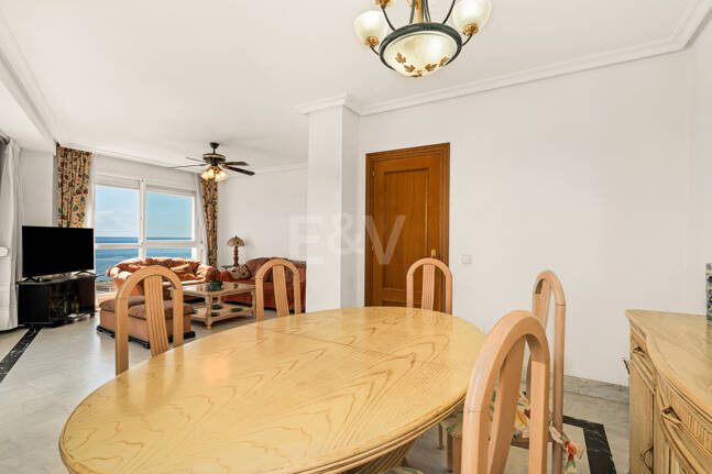 Apartament na sprzedaż w Beach Side Golden Mile, Marbella Golden Mile