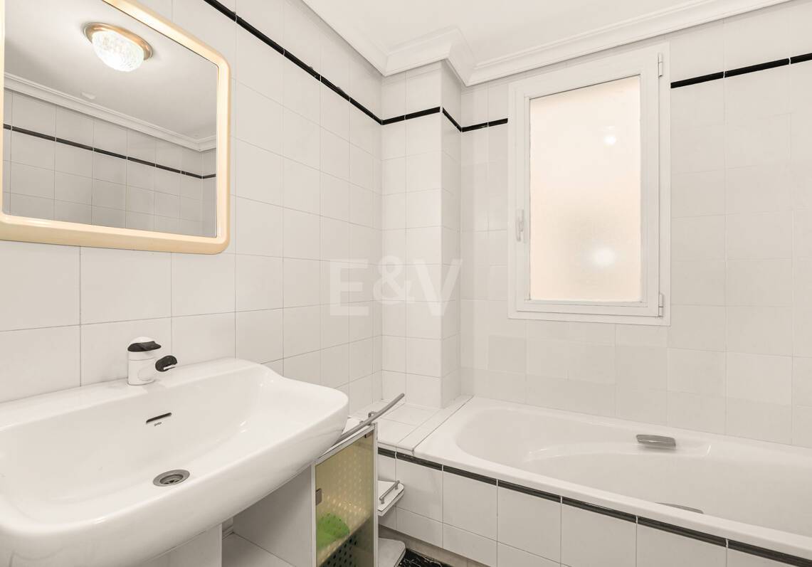 3 Sypialnia Beachfront Apartament z niesamowitymi widokiem na morze w Marbella