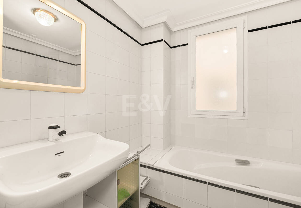 Apartament na sprzedaż w Beach Side Golden Mile, Marbella Golden Mile