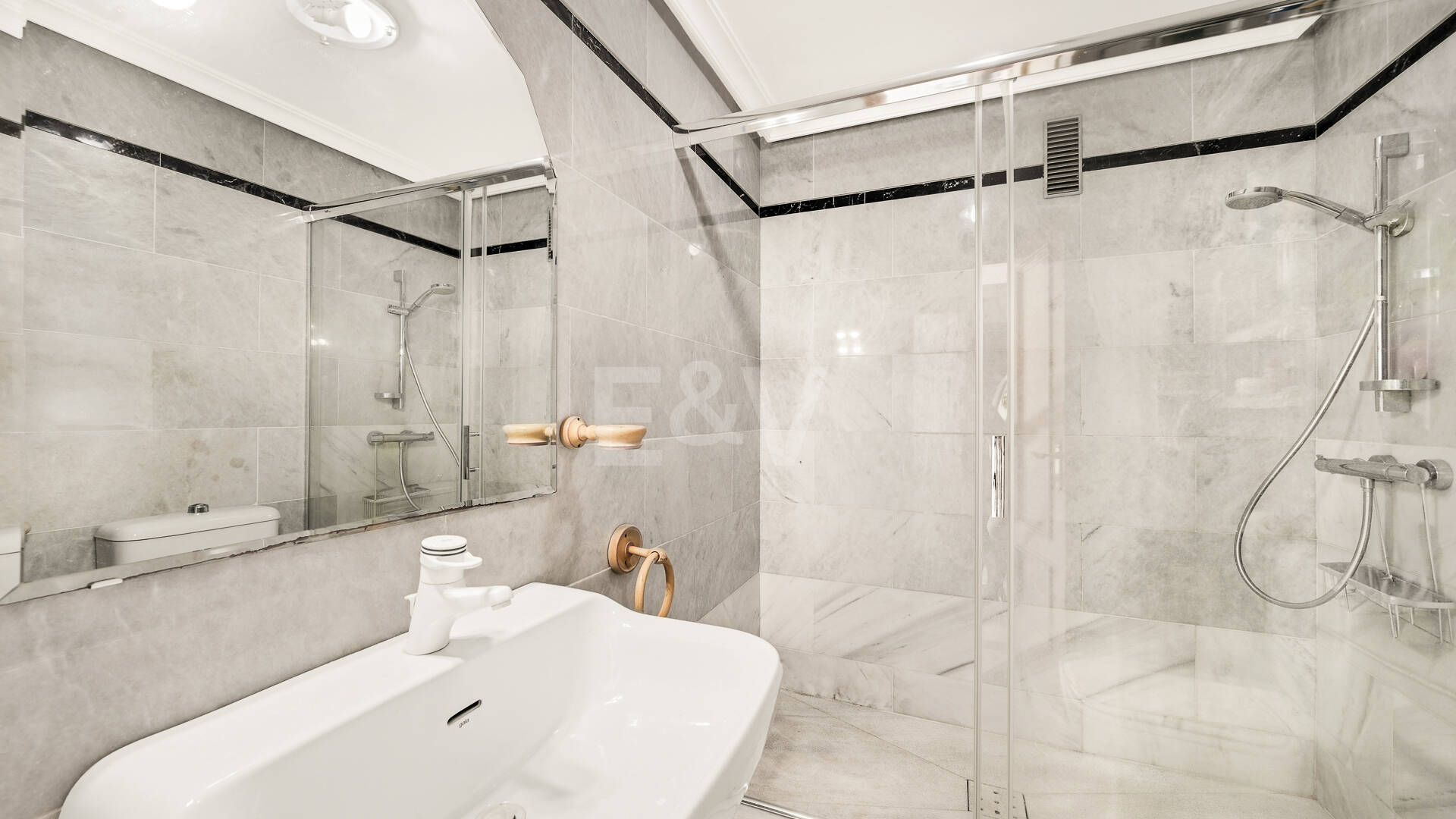 Apartament na sprzedaż w Beach Side Golden Mile, Marbella Golden Mile