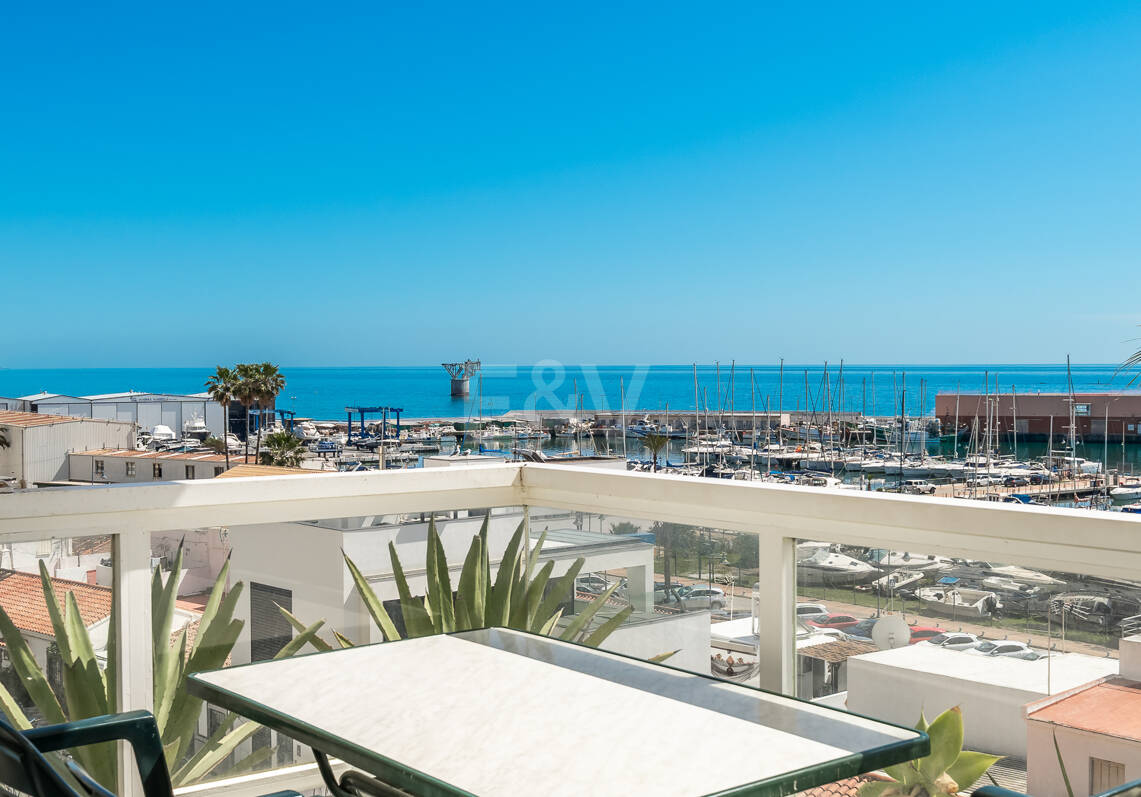 3 Sypialnia Beachfront Apartament z niesamowitymi widokiem na morze w Marbella